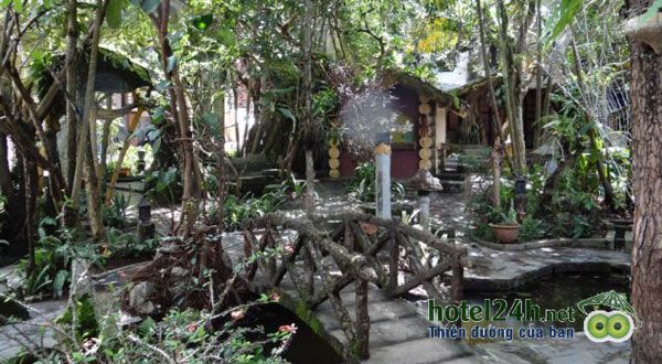 biet-thu-hang-nga-ngoi-nha-dien-tai-da-lat-hotel24h-a2.jpg