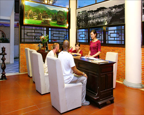 Lễ tân - Hotel24h.net