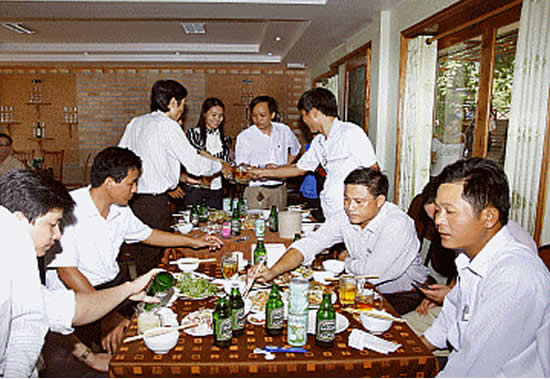 Nhà hàng - Hotel24h.net