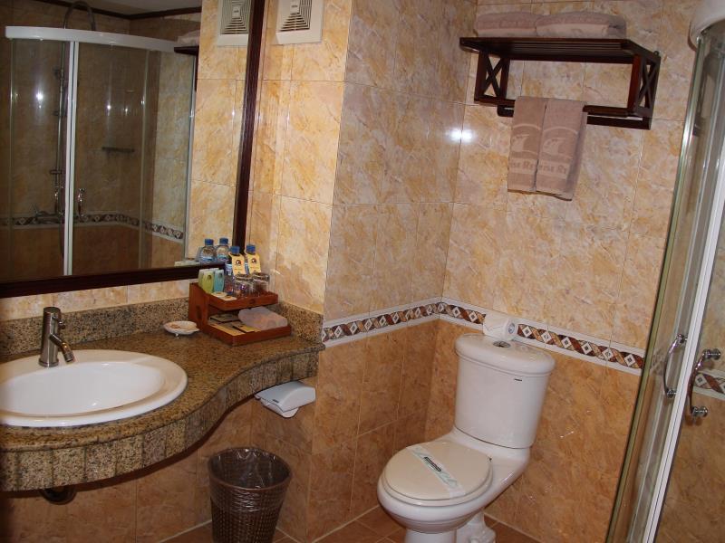 Phòng tắm - Hotel24h.net
