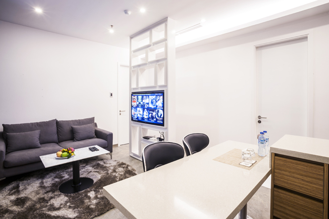 khach-san-cham-suit-sai-gon-phong-ngu-2-hotel24h.net.jpg