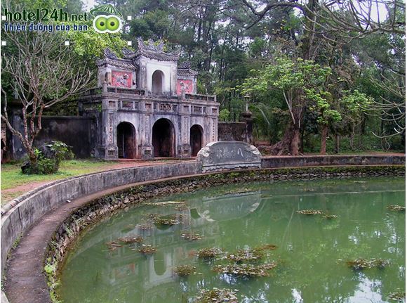 ho-ban-nguyet-tu-hieu-hotel24h.net.jpg
