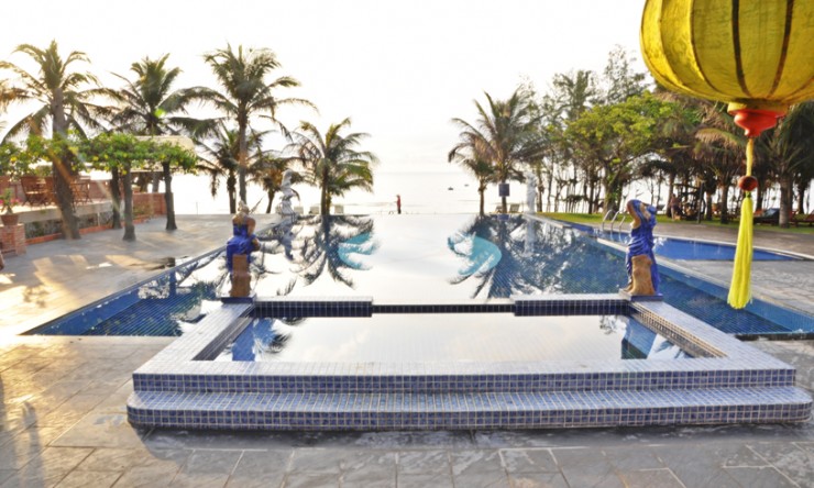 Hồ bơi - Hotel24h.net