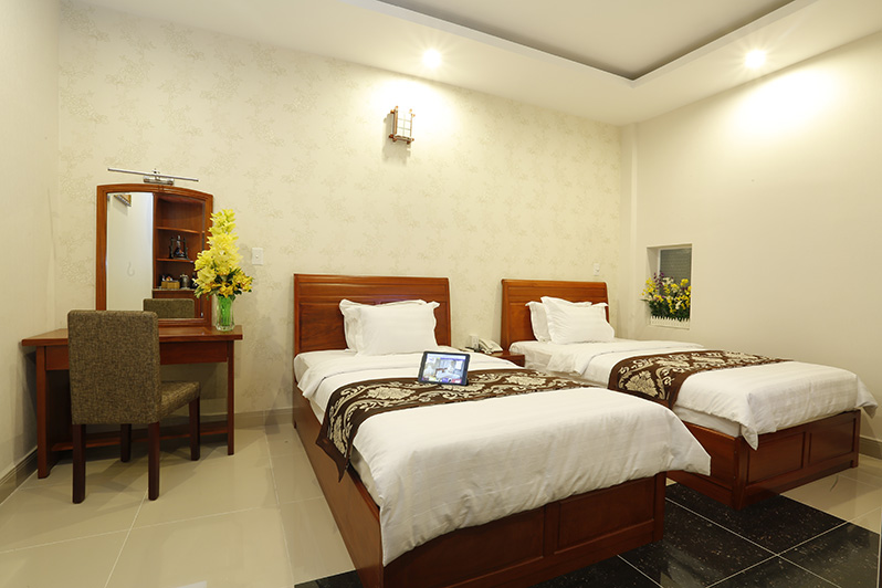 khach-san-long-bao-chau-phong-ngu-11-hotel24h.net.JPG