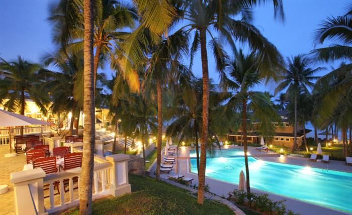 Hồ bơi - Hotel24h.net