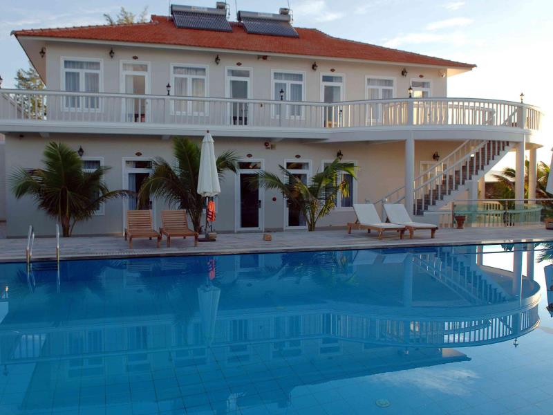 Hồ bơi - Hotel24h.net