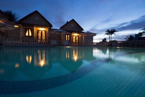 Hồ bơi - Hotel24h.net