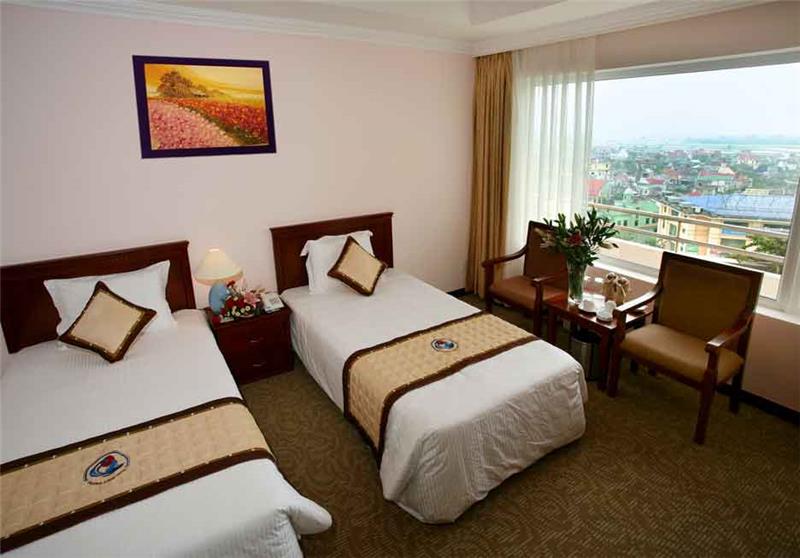 khach-san-phuong-dong-vinh-phong-ngu-3-hotel24h.net.jpg