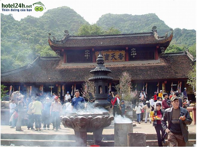 chuaHuong-hotel24h.net.JPG