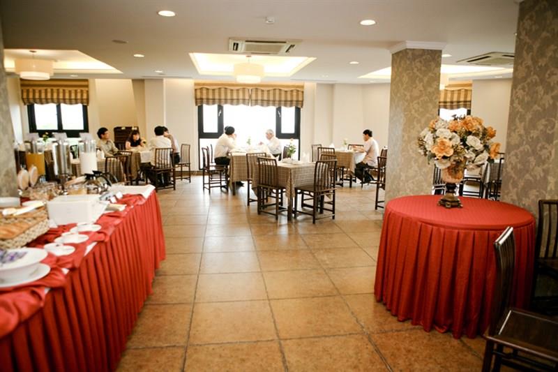 Nhà hàng - Hotel24h.net