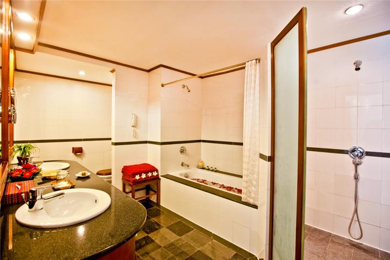 Phòng tắm - Hotel24h.net