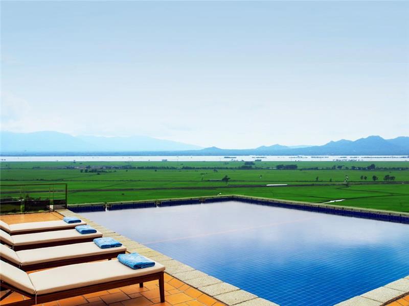 Hồ bơi - Hotel24h.net