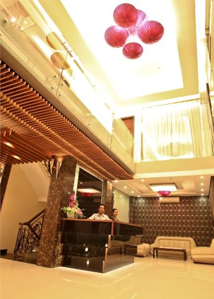 Lễ tân - Hotel24h.net