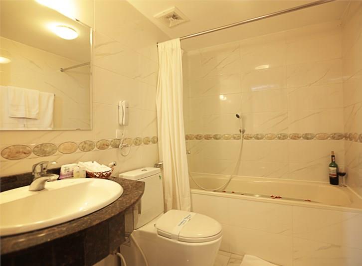 Phòng tắm - Hotel24h.net