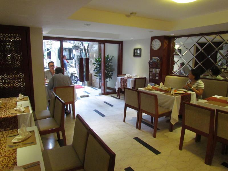 Nhà hàng - Hotel24h.net