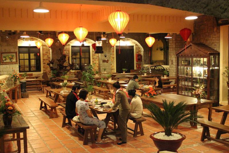 Nhà hàng - Hotel24h.net