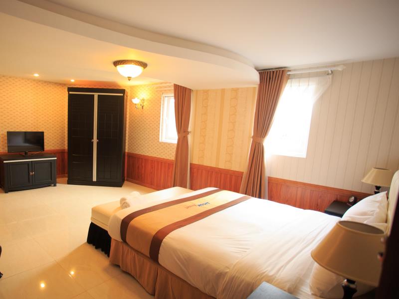 sacom-tuyen-lam-golf-club-resort-phong-ngu-7-hotel24h.net.jpg