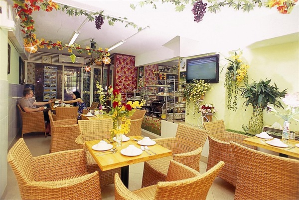 ellyse-nga-khanh-hotel-hotel24h.net