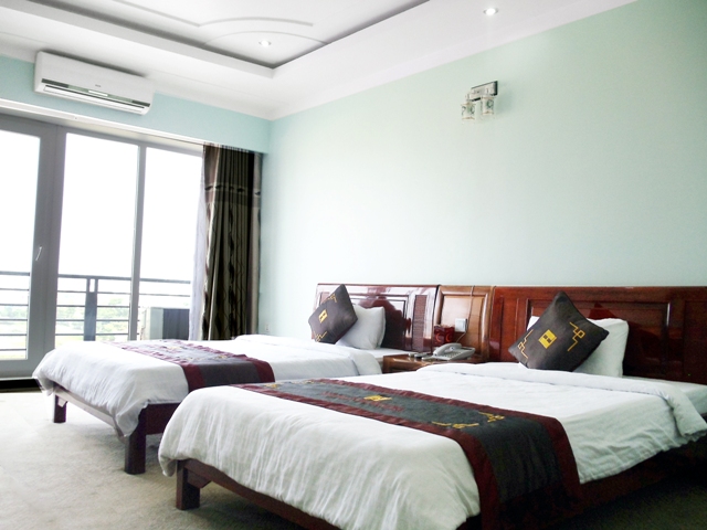 Phongjuniordeluxe-hotel24h.net.jpg