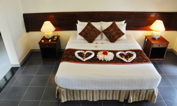 beach-front-bungalow-3-sandhills-resort-hotel24h.net.jpg