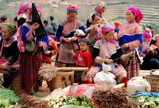 cho%20tinh%20sapa4.jpg