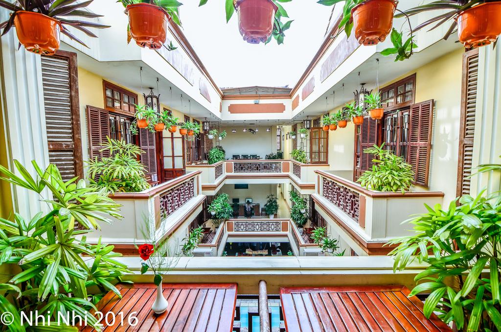Đặt phòng khách sạn