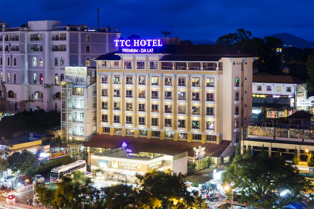 Đặt phòng khách sạn