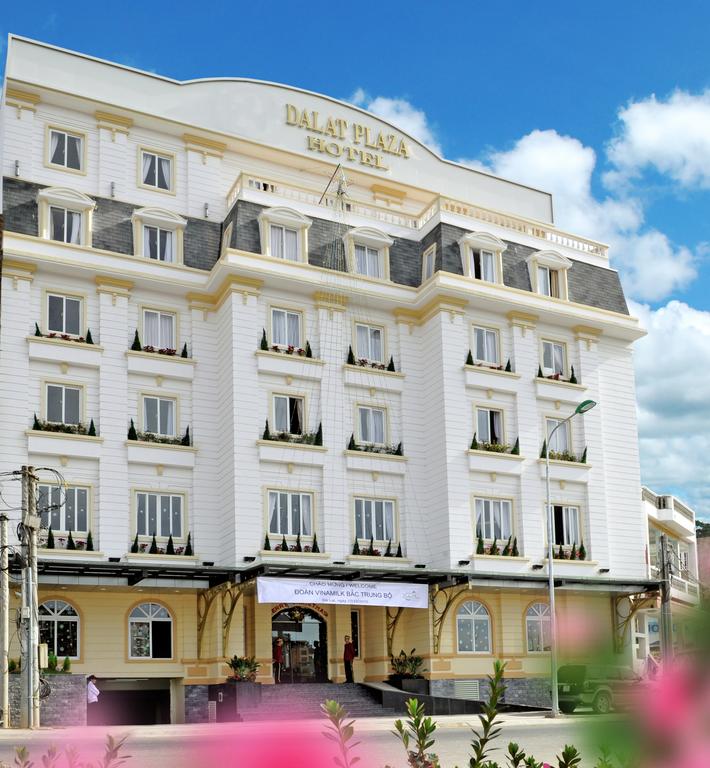 Đặt phòng khách sạn