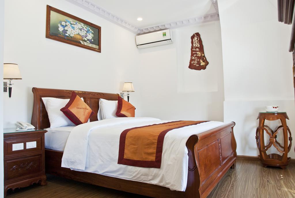Đặt phòng khách sạn