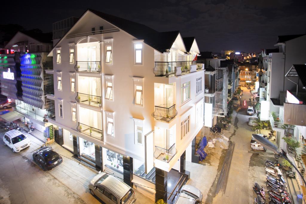Đặt phòng khách sạn