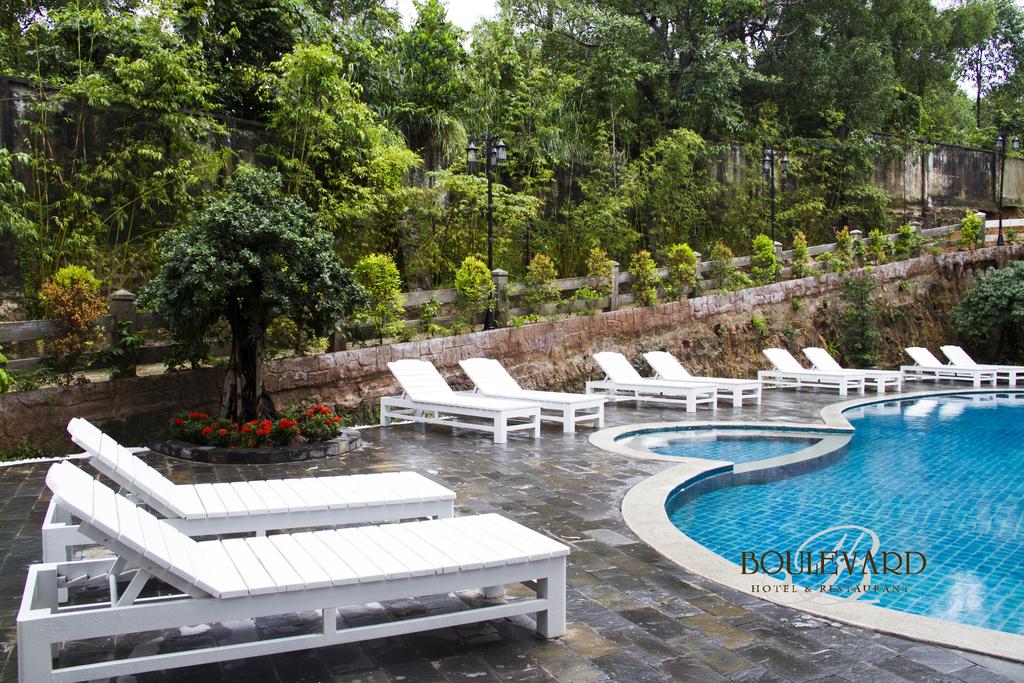 Đặt phòng khách sạn