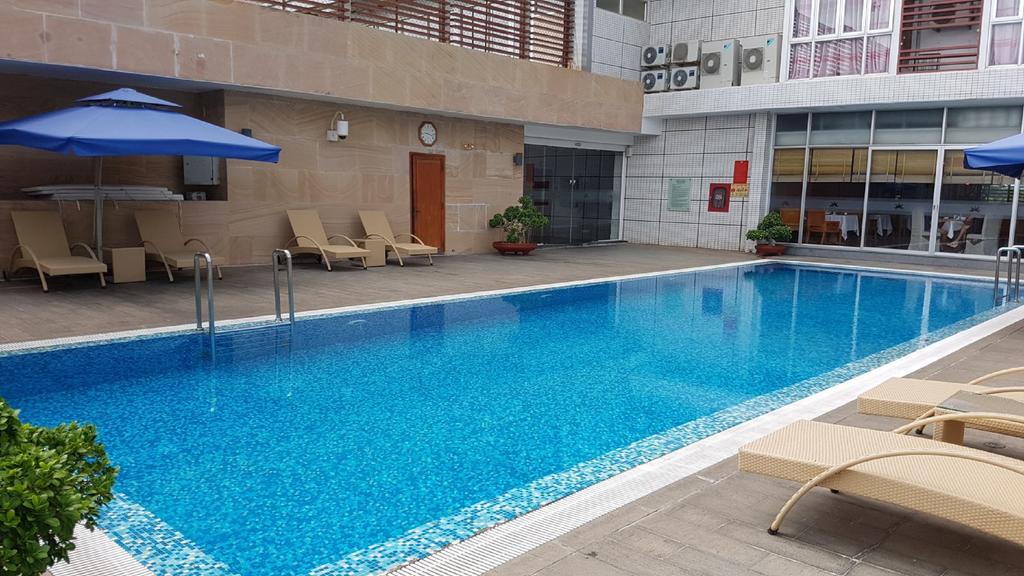 Đặt phòng khách sạn