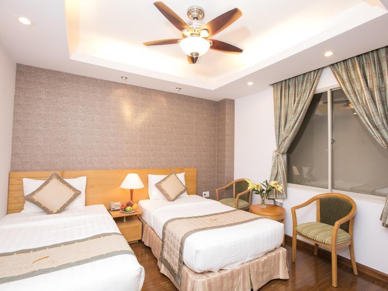 suptriple-hotel24h.net.jpg