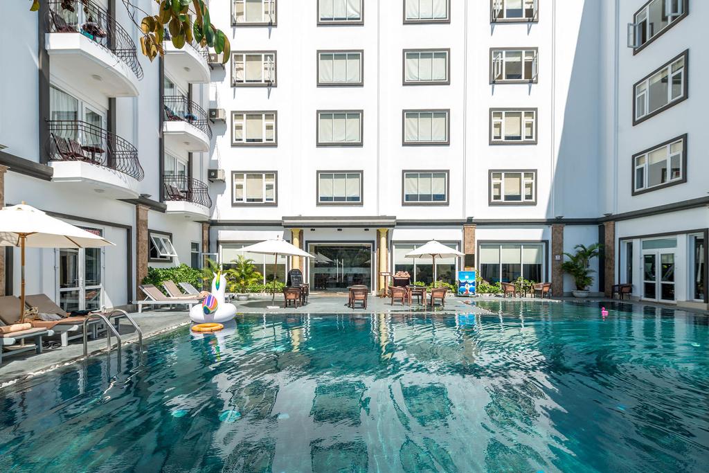 Đặt phòng khách sạn