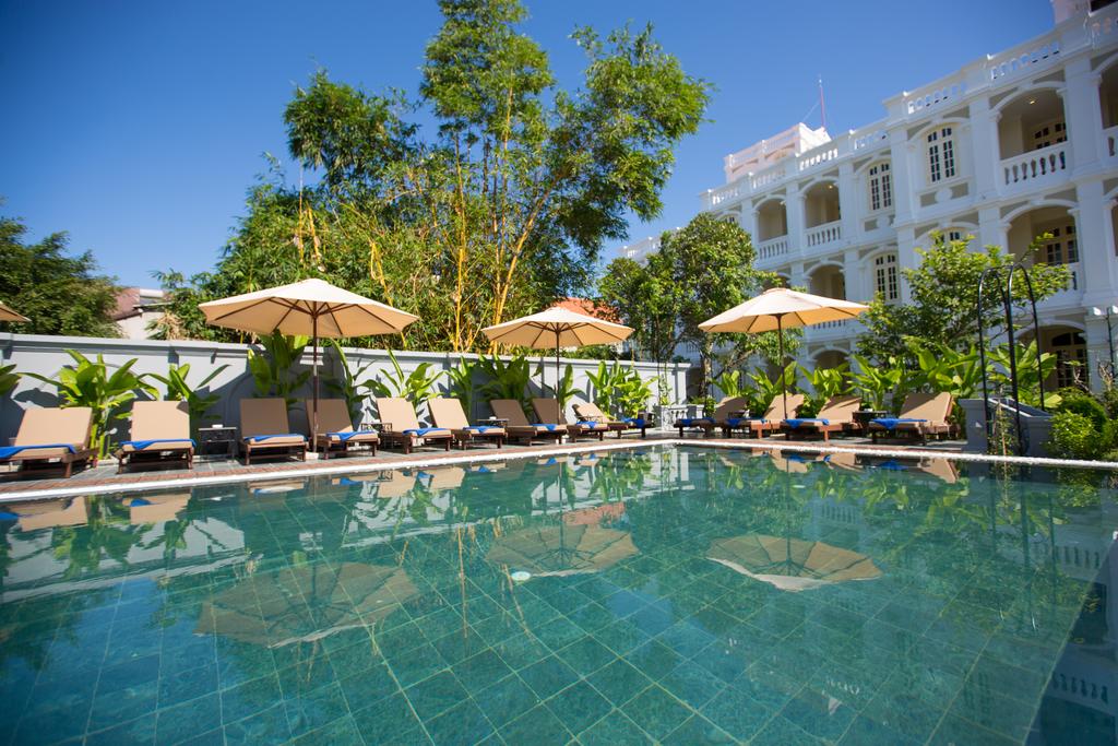 Đặt phòng khách sạn