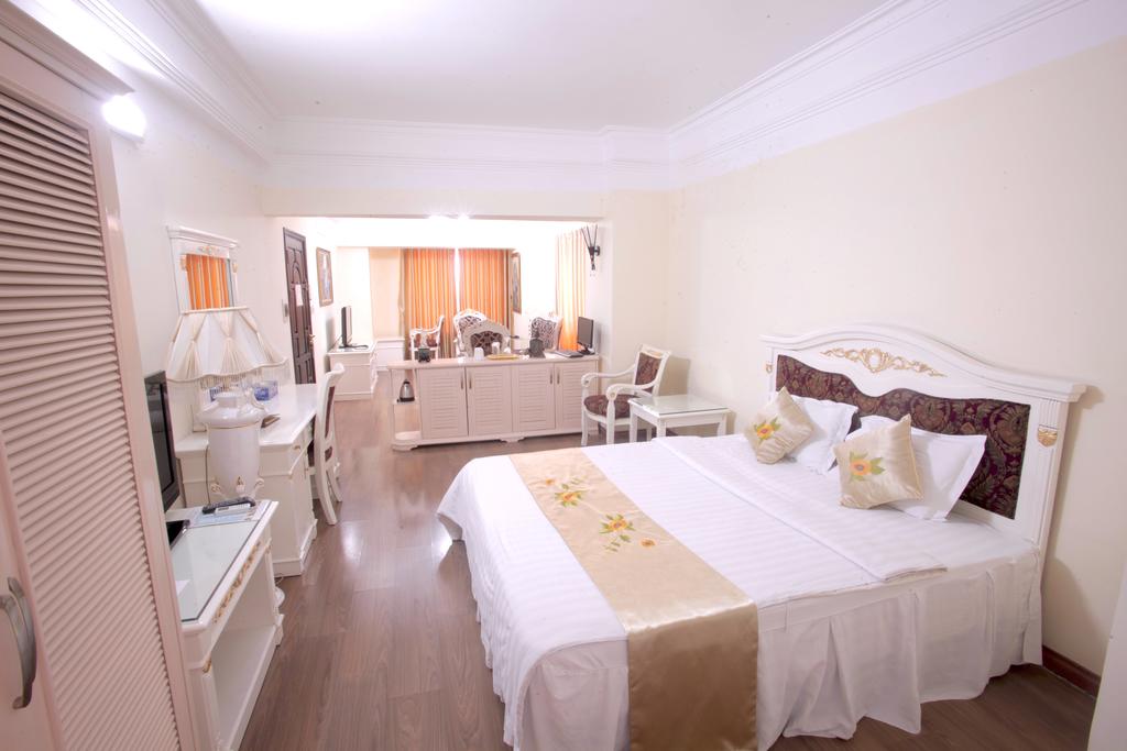 Đặt phòng khách sạn