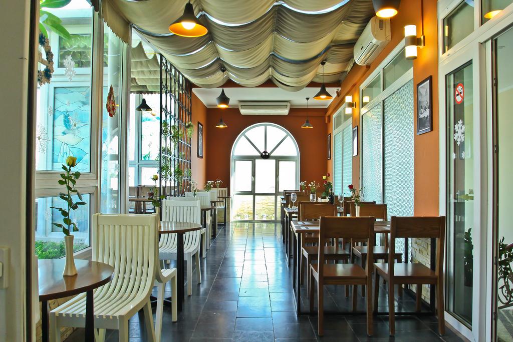 Đặt phòng khách sạn