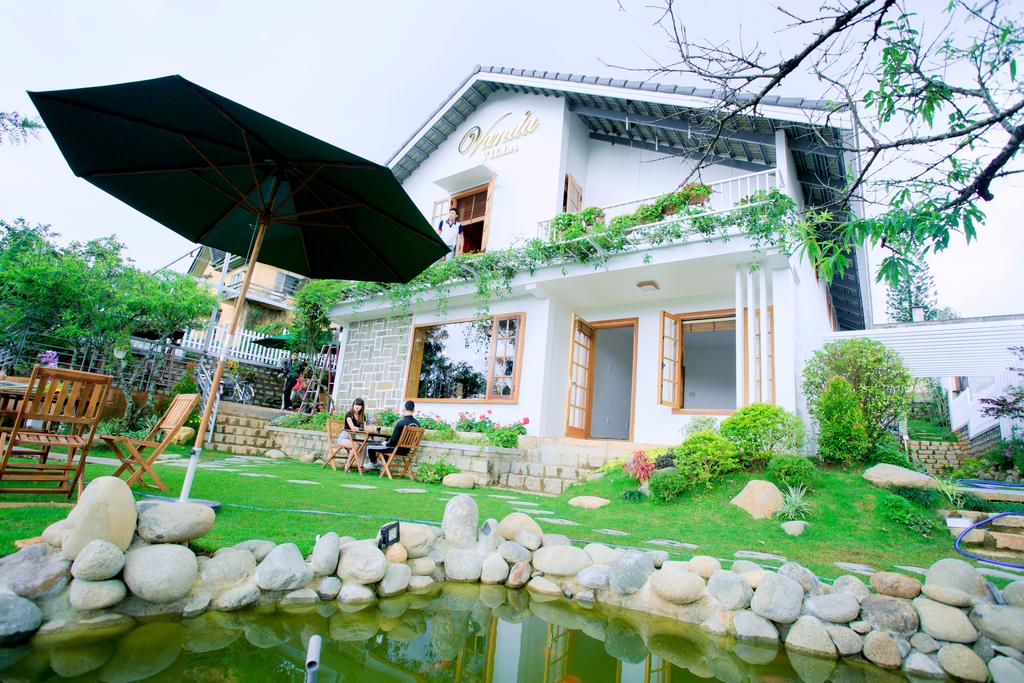 Đặt phòng khách sạn