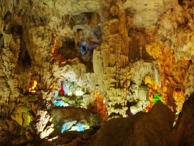 Dong-Kim-Quy-vinh-ha-long.jpg
