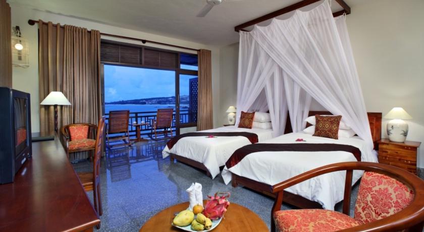 rock-water-bay-beach-resort-spa-80j97621.jpg