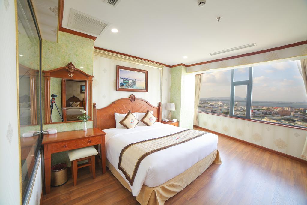 Đặt phòng khách sạn
