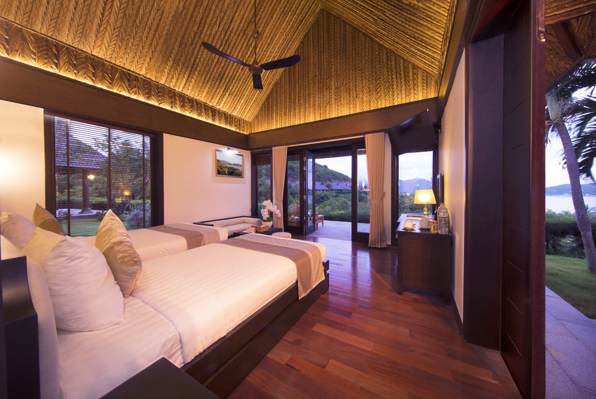 phong-tropical-deluxe-twin-tai-merperle-hon-tam-resort.jpg