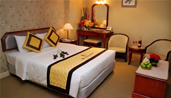 khach-san-new-epoch-phong-superior-1-hotel24h.net.jpg